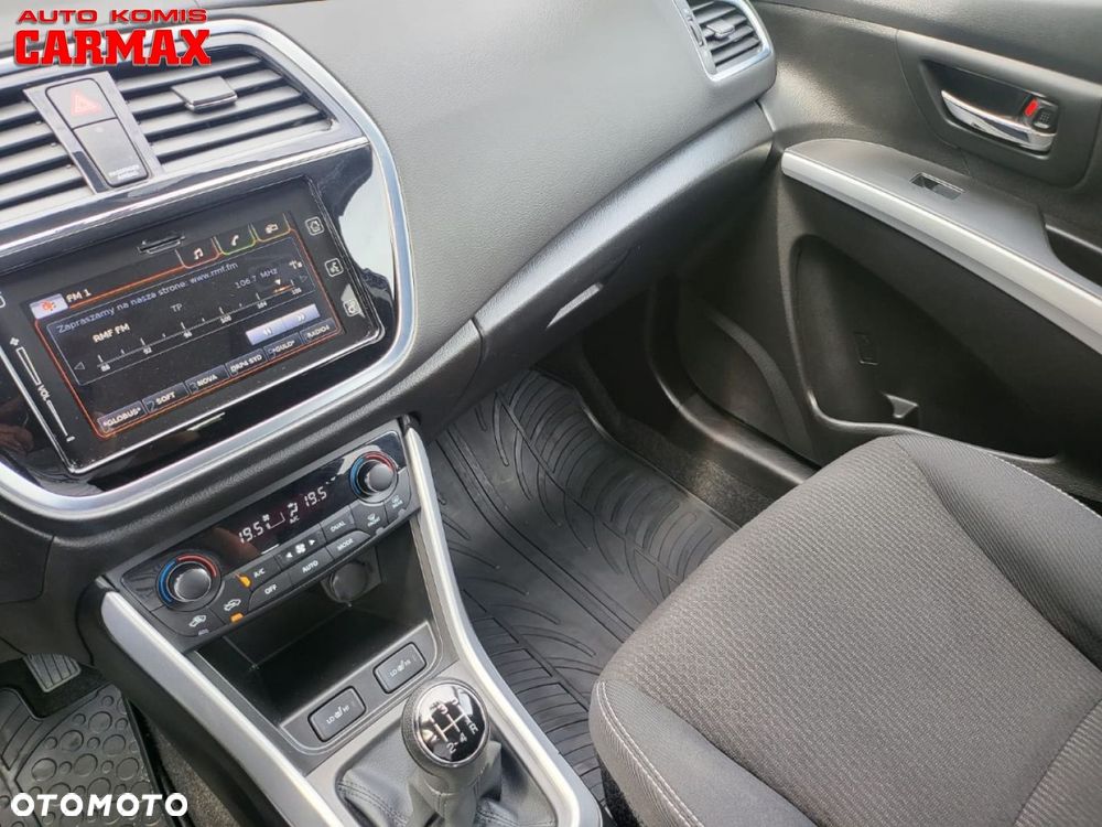 Suzuki S-Cross - 23
