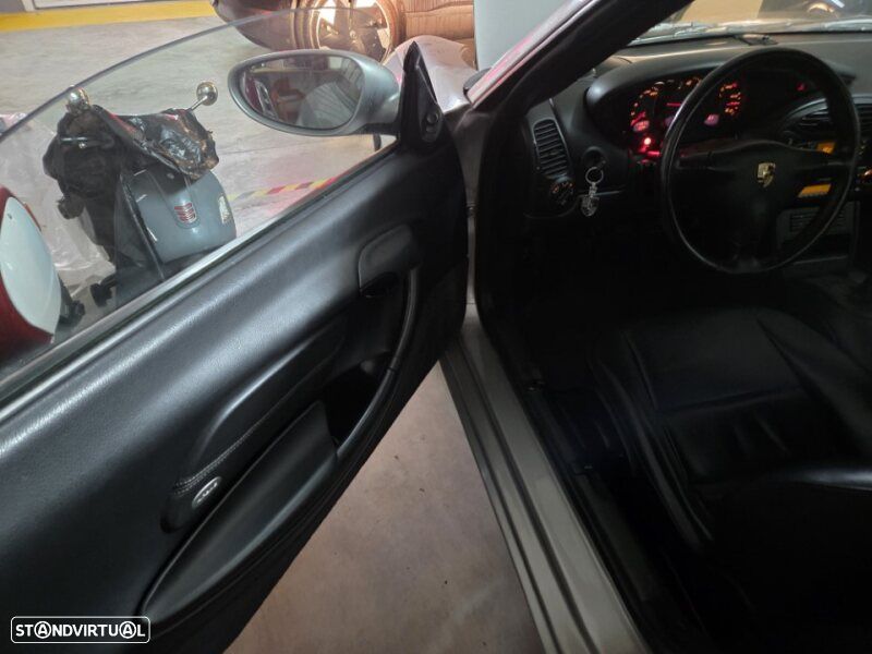 Porsche Boxster 2.5 Sport - 24