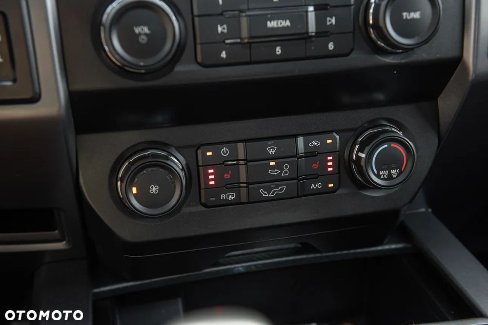 Ford F150 - 24