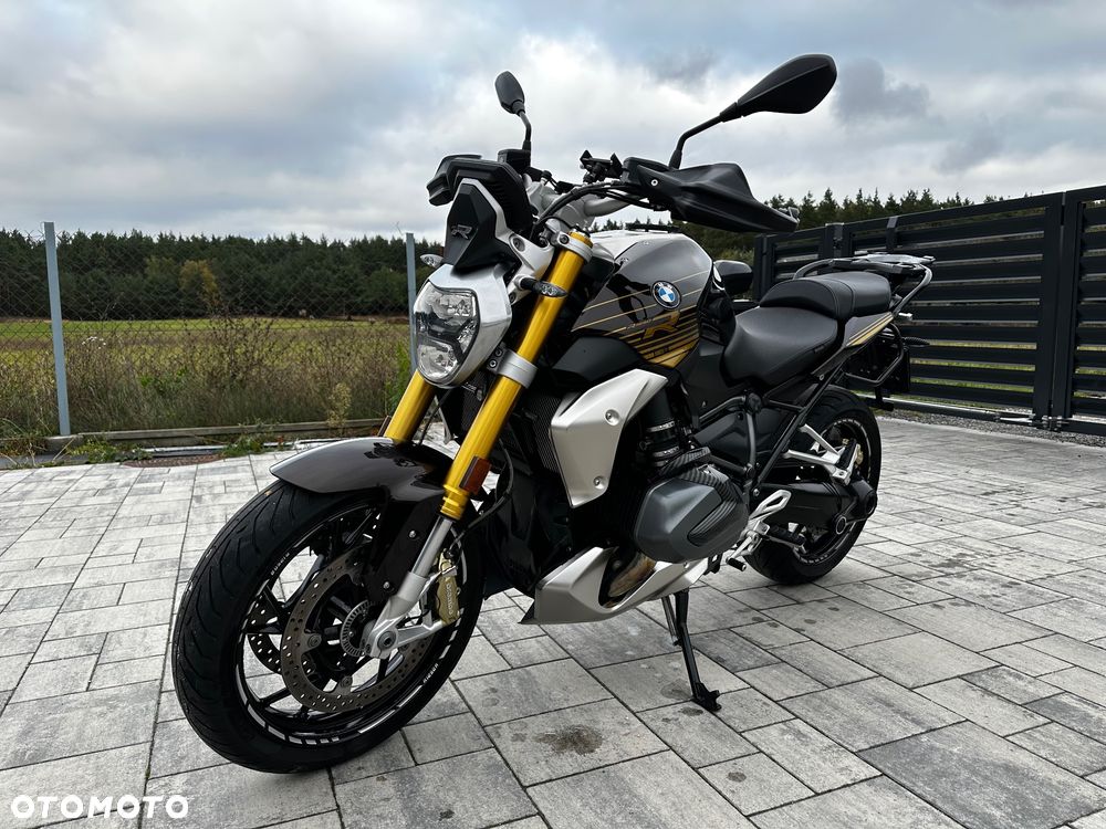 BMW R - 12