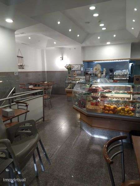 Cedência de cotas cafetaria Sacavém - Grande imagem: 2/3