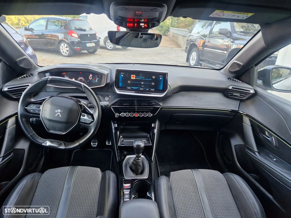 Peugeot 208 1.2 PureTech GT Line - 10