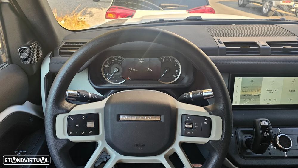 Land Rover Defender 2.0 P400e 110 AWD S - 3