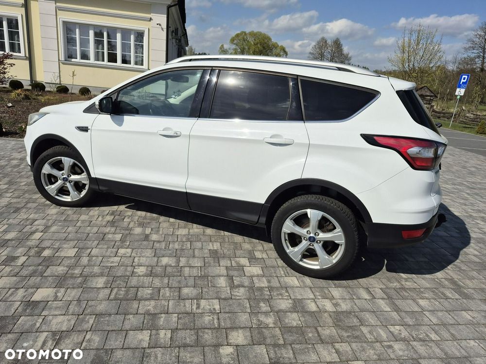 Ford Kuga - 13