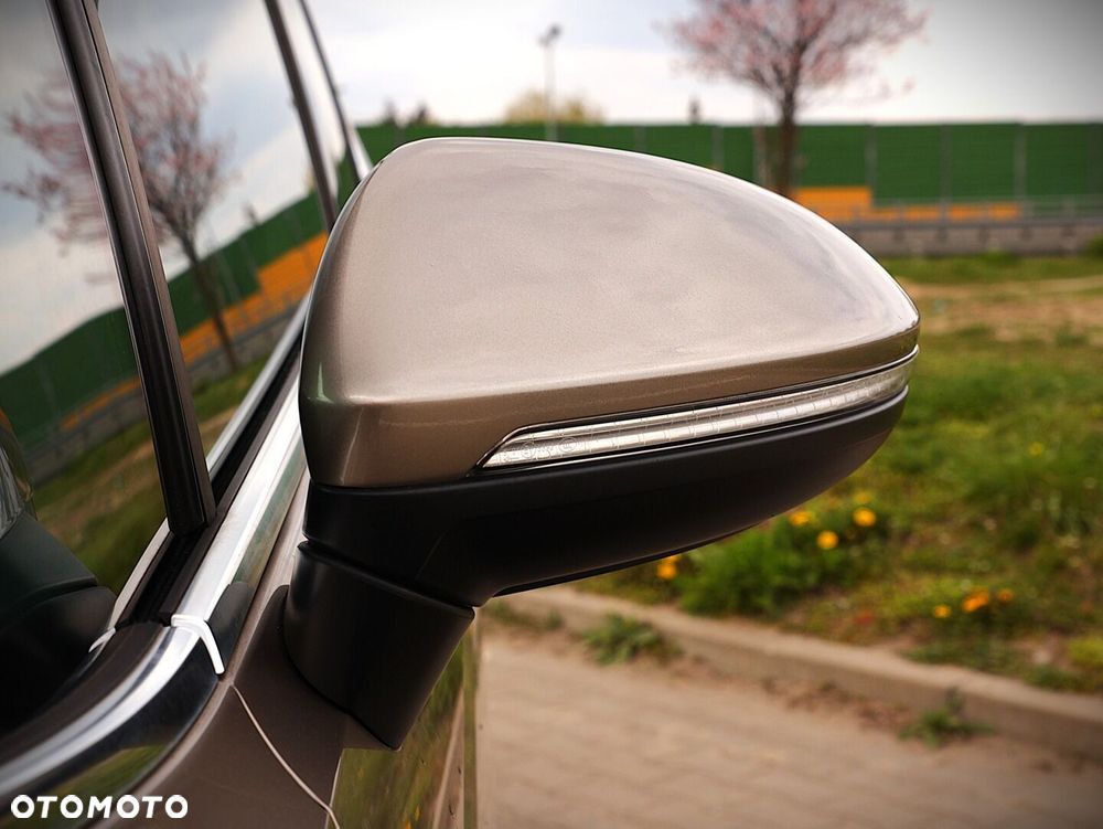 Volkswagen Touran 1.8 TSI BMT Highline DSG - 9