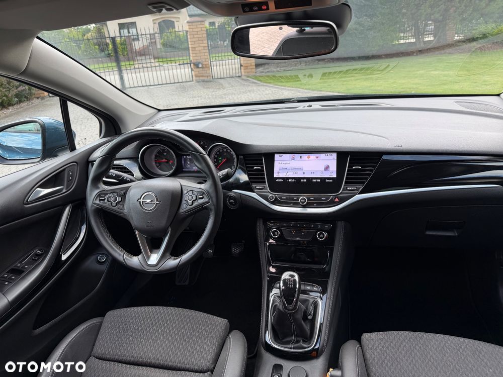 Opel Astra 1.4 Turbo Innovation - 23