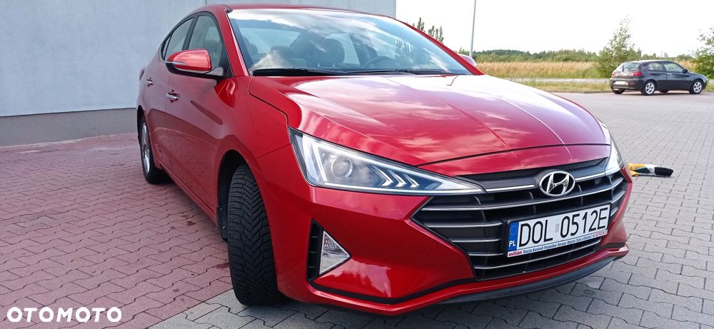 Hyundai Elantra 1.6 Comfort - 1
