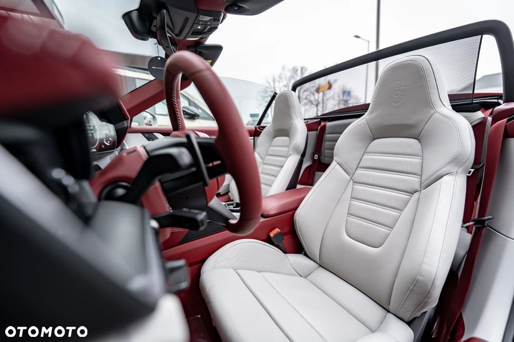 Porsche 911 Turbo S - 26