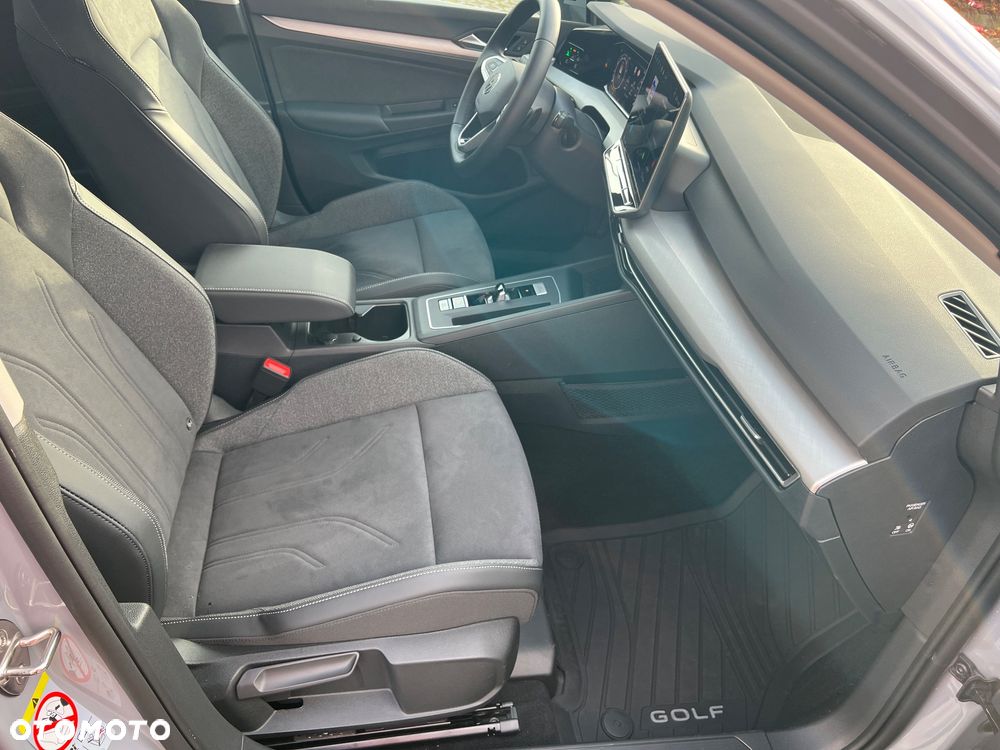 Volkswagen Golf - 23