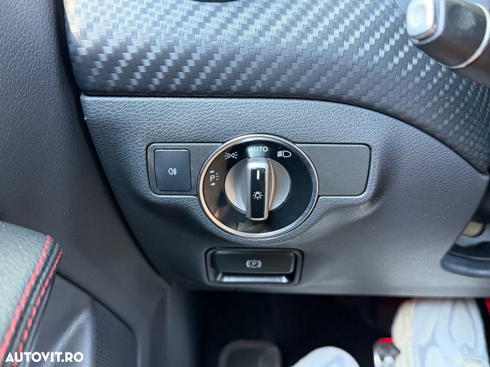 MERCEDES-BENZ A-Class 2018 — imagine 25