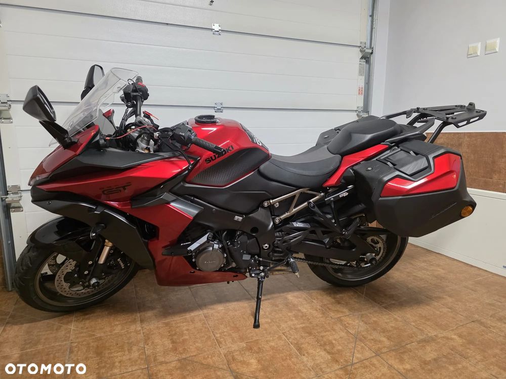 Suzuki GSX 1000 - 4