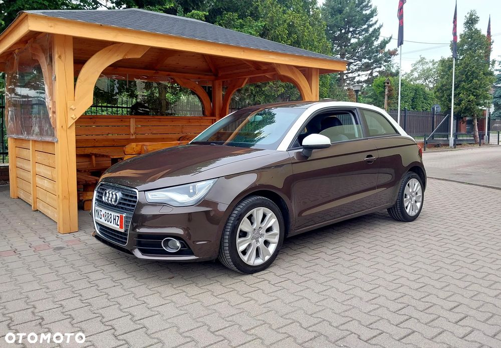 Audi A1 Sportback 1.6 TDI S line edition - 2
