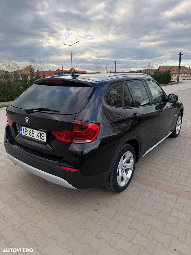 BMW X1 xDrive20d - 10