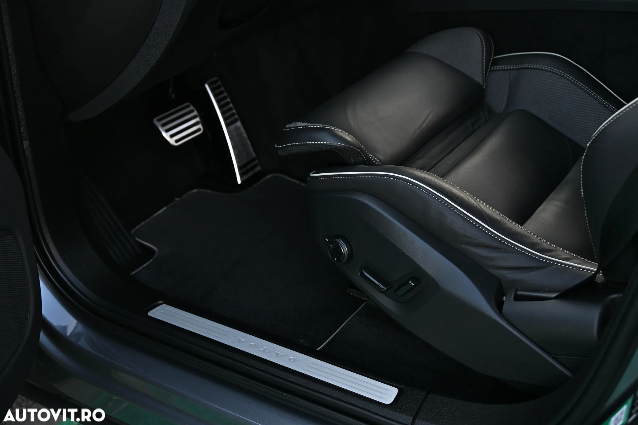 Volvo XC 60 B4 D AWD Geartronic RDesign - 32