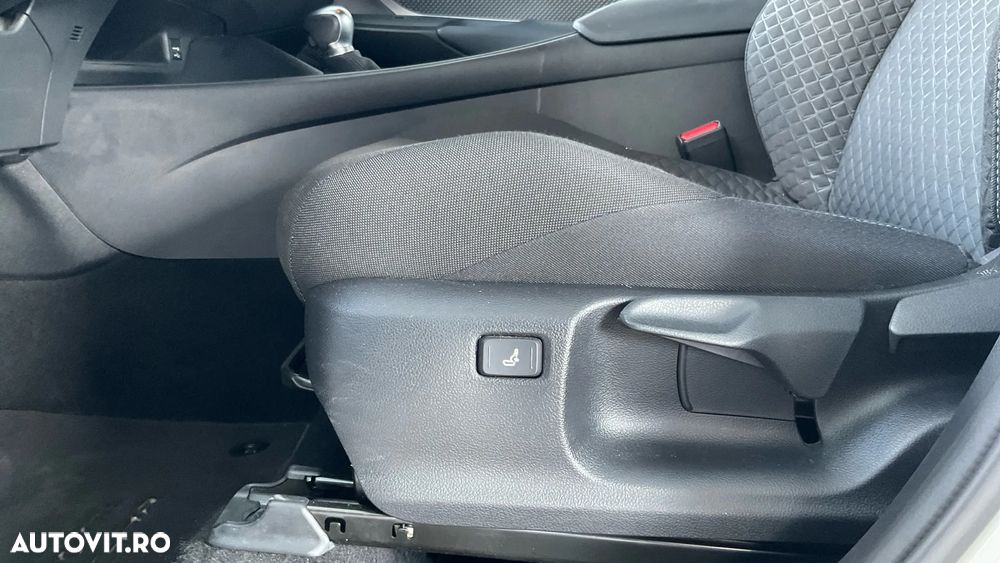 Toyota C-HR 1.8 HSD 122 CP 4x2 CVT Core - 36