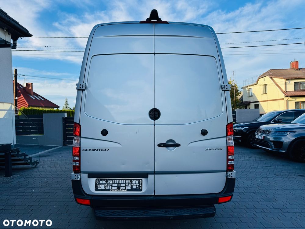 Mercedes-Benz Sprinter 216 CDI - 12