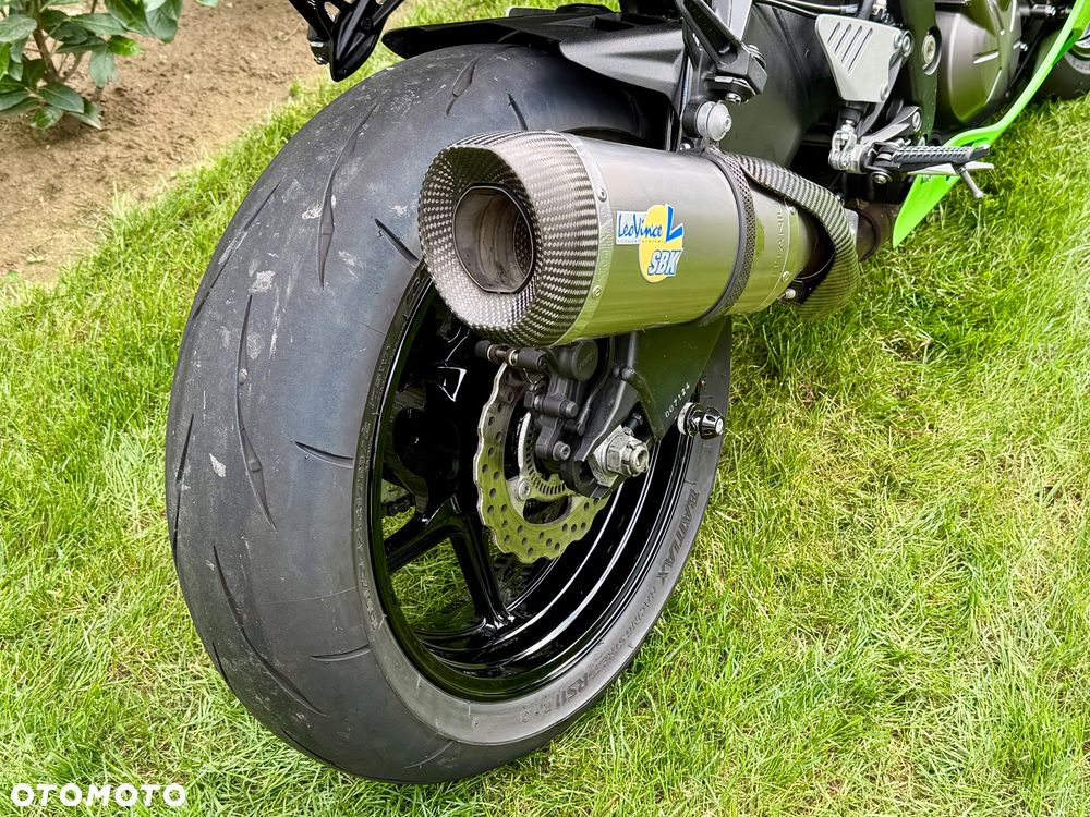 Kawasaki ZXR - 16