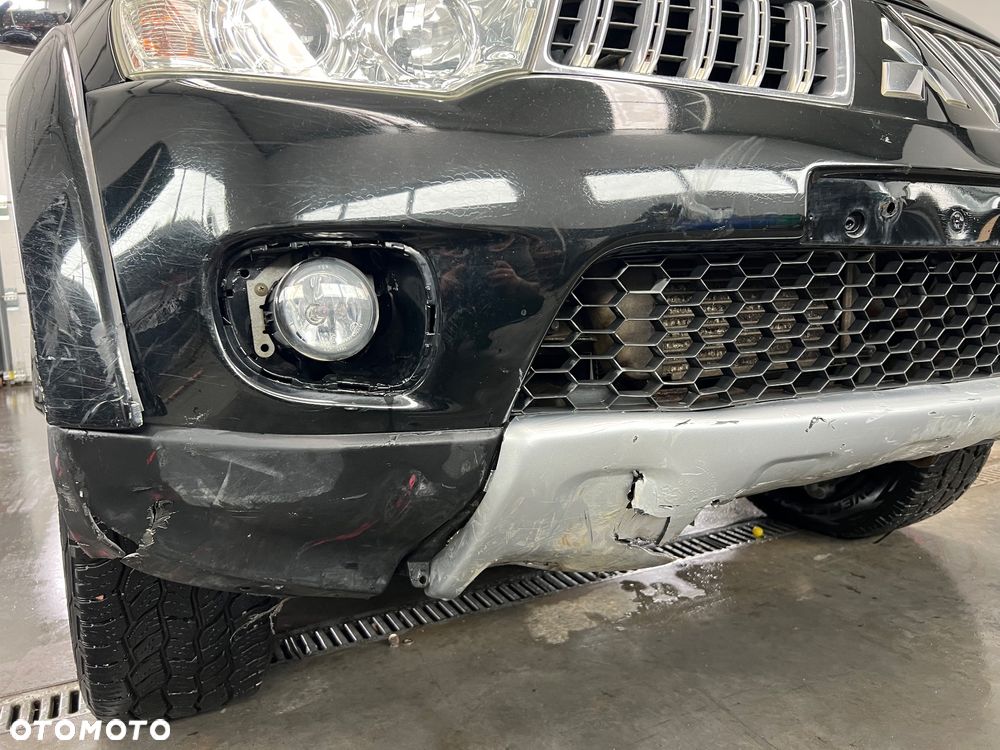 Mitsubishi L200 2.5 DID Instyle Sport - 17