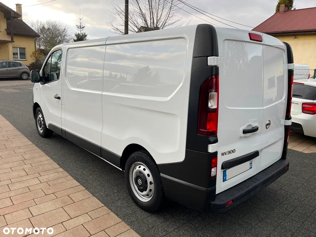 Nissan NV300 - 3