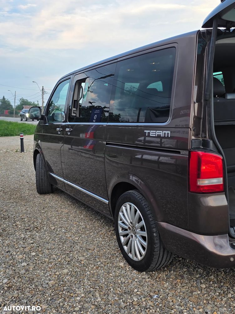 Volkswagen Multivan - 31