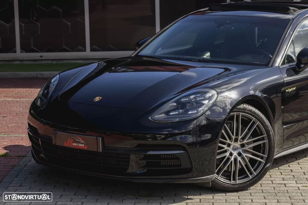 Porsche Panamera 4 E-Hybrid - 9