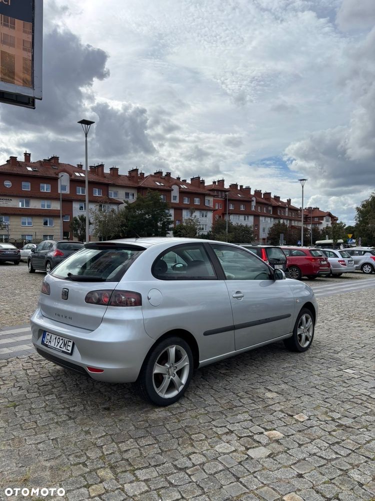 Seat Ibiza SC 1.4 16V Sport - 5