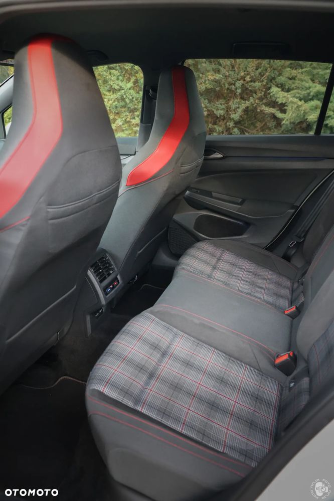 Volkswagen Golf GTI 2.0 TSI OPF DSG Performance - 32