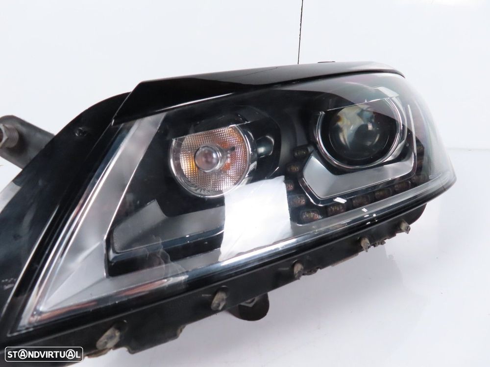 Farol xenon direccional Esquerdo Usado / Original VW PASSAT (362)/VW PASSAT Vari... - 2