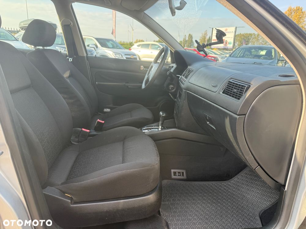 Volkswagen Golf - 17