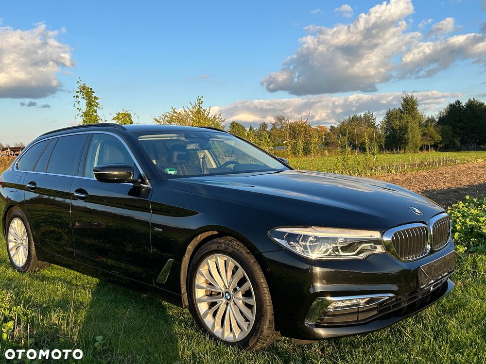 BMW Seria 5 520d Touring Luxury Line - 2