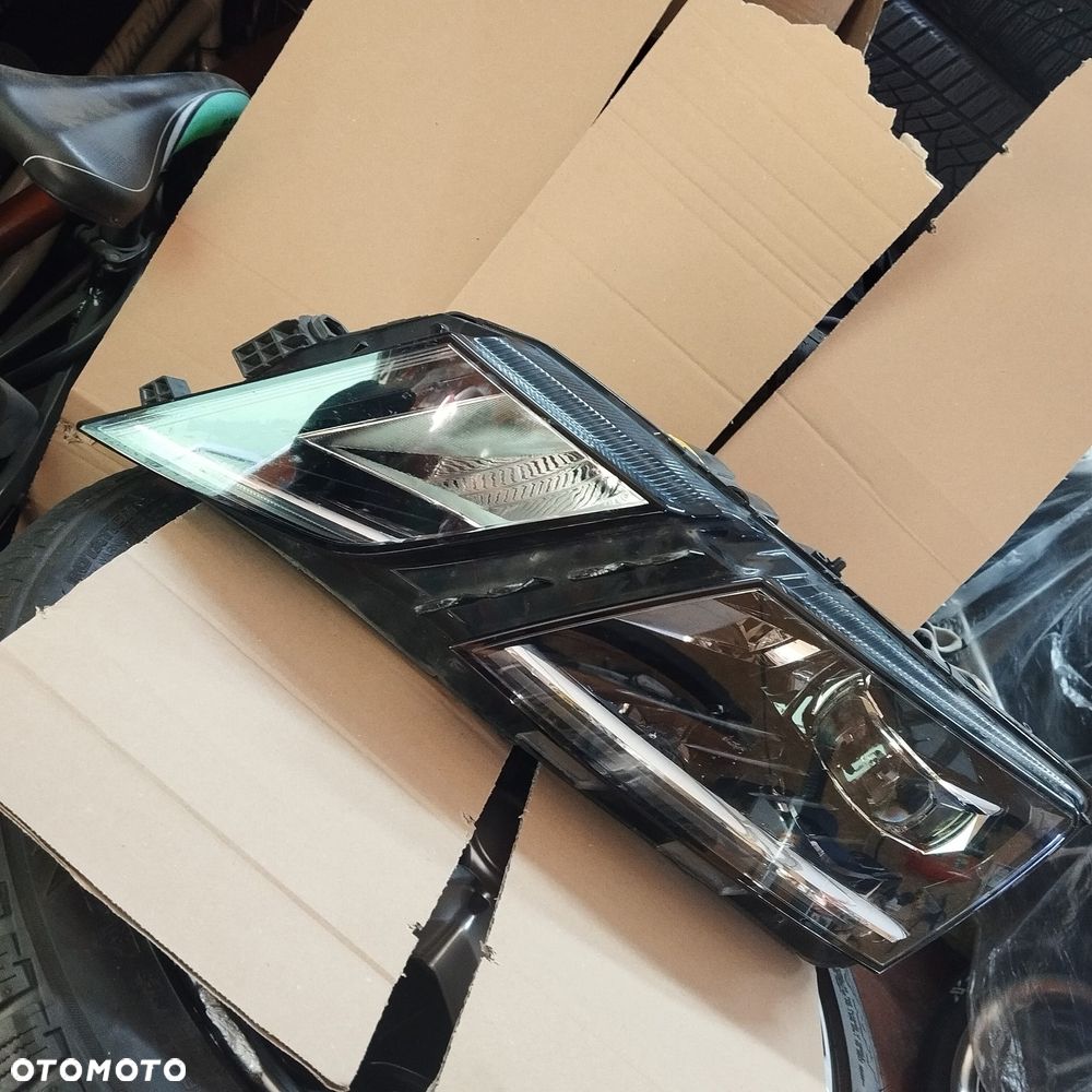 Lampa lewa skoda octavia 3 full LED - 1