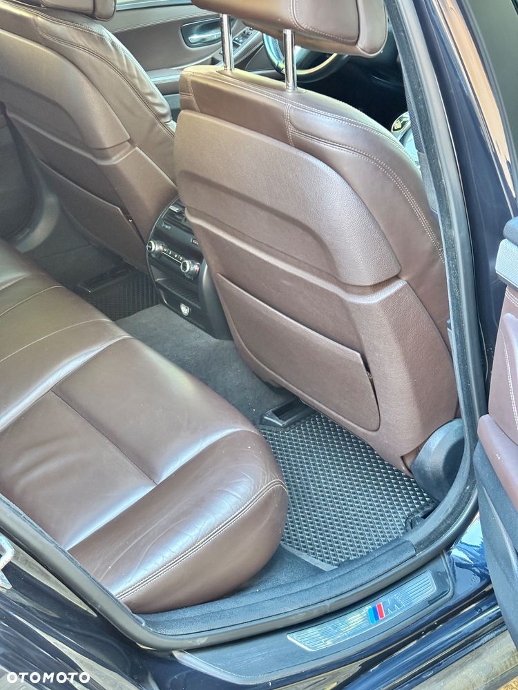 BMW Seria 5 530d xDrive Luxury Line - 24