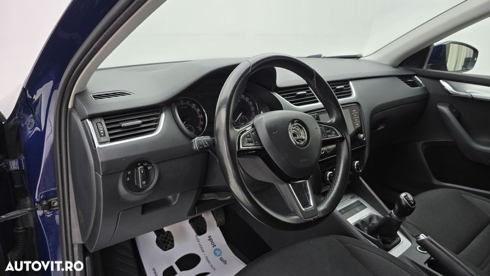 Skoda Octavia 1.6 TDI Ambition - 13