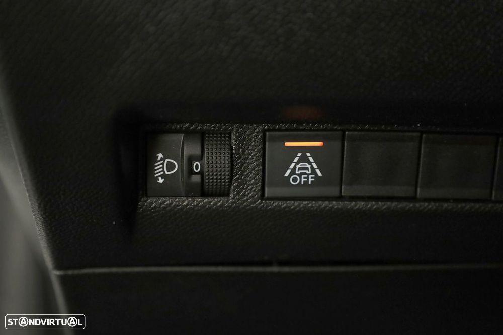 Peugeot 208 1.2 PureTech Active - 18