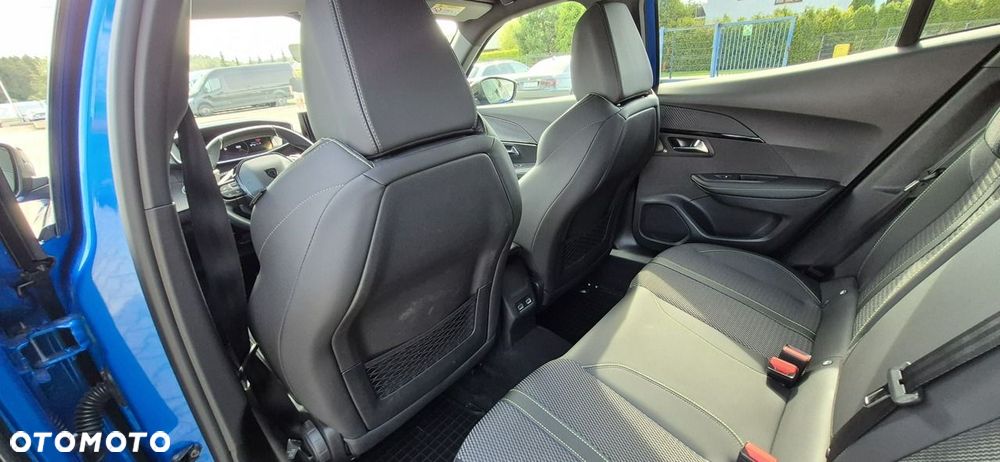 Peugeot 2008 1.2 PureTech GT S&S EAT8 - 22