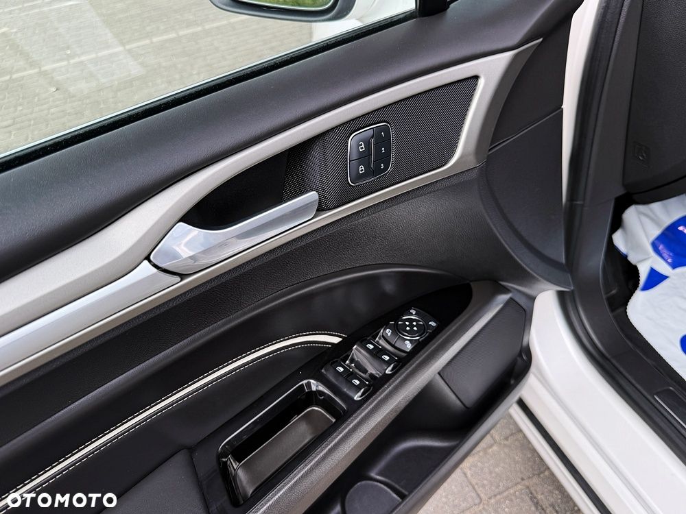 Ford Mondeo 2.0 TDCi STart-Stopp PowerShift-Aut Vignale - 29