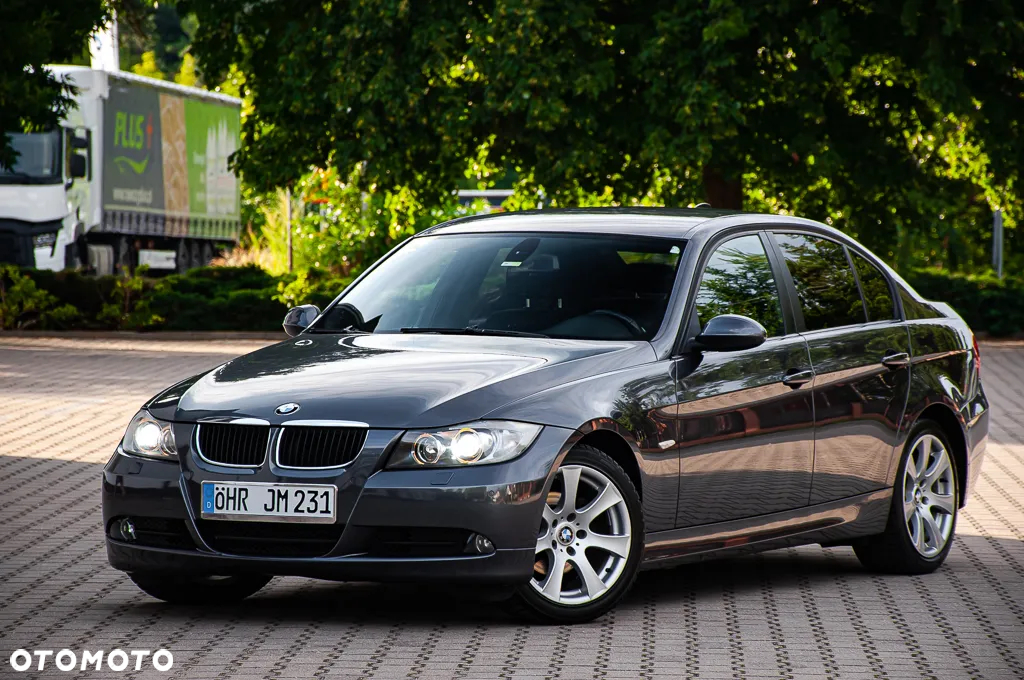 BMW Seria 3 320i - 14