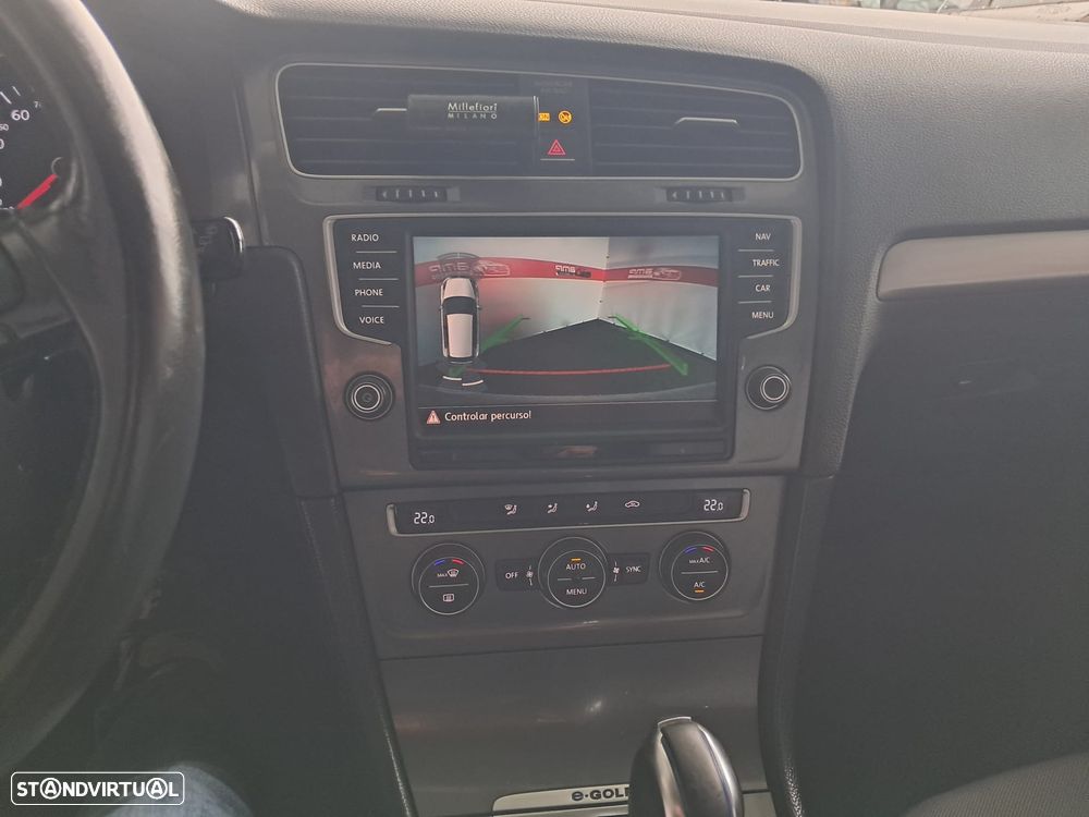 VW e-Golf AC/DC - 12