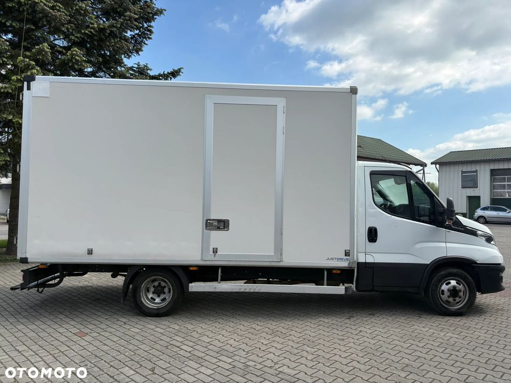 Iveco DAILY - 7
