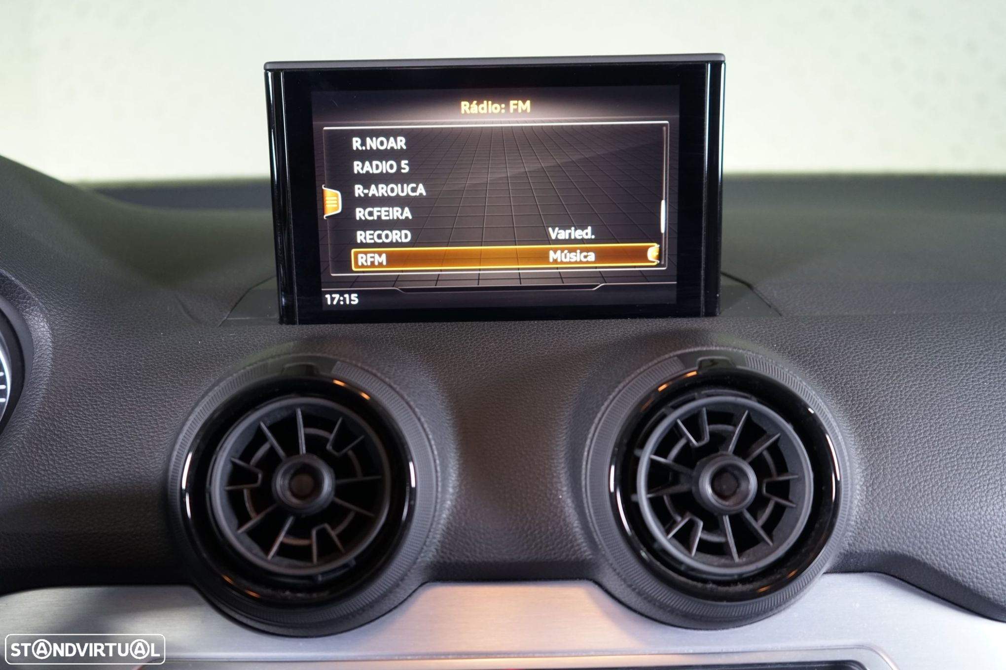 Audi Q2 1.0 TFSI Design S tronic - 32