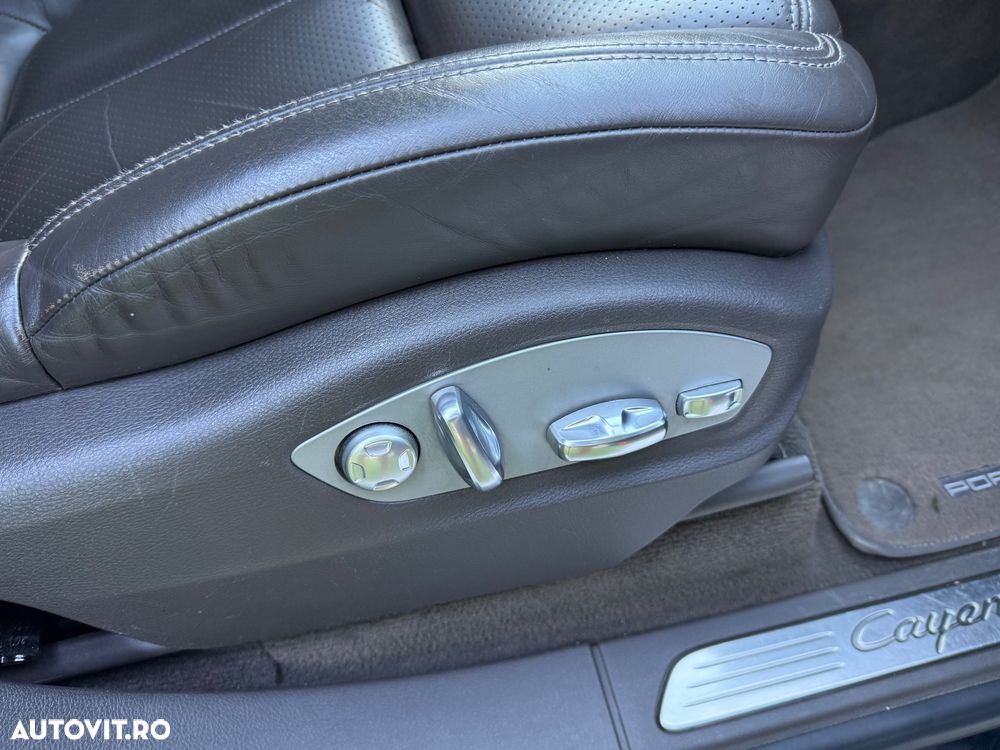 Porsche Cayenne Platinum Edition - 29