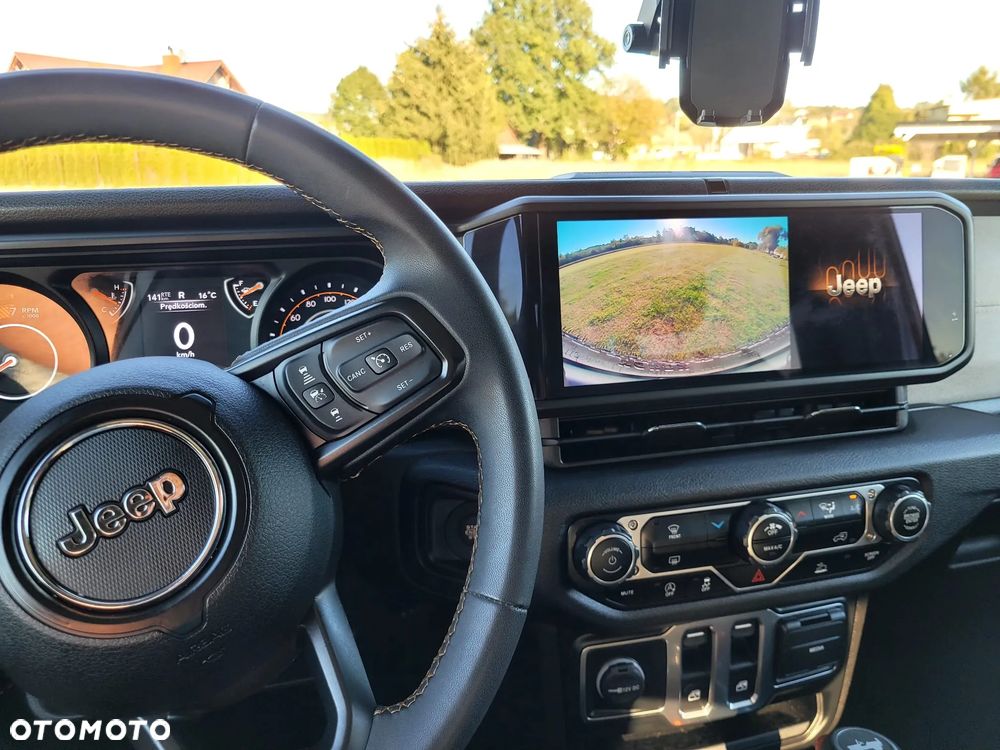 Jeep Wrangler - 21