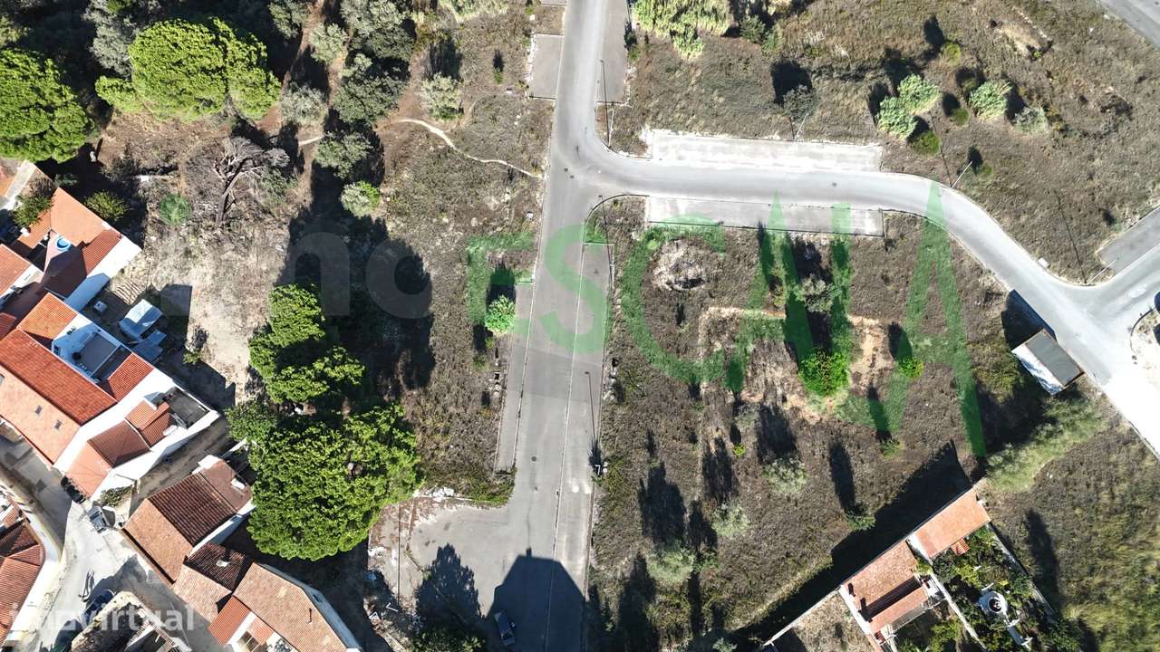 Lote de 205m² para construção de 8 apartamentos no Cartaxo - Grande imagem: 4/38