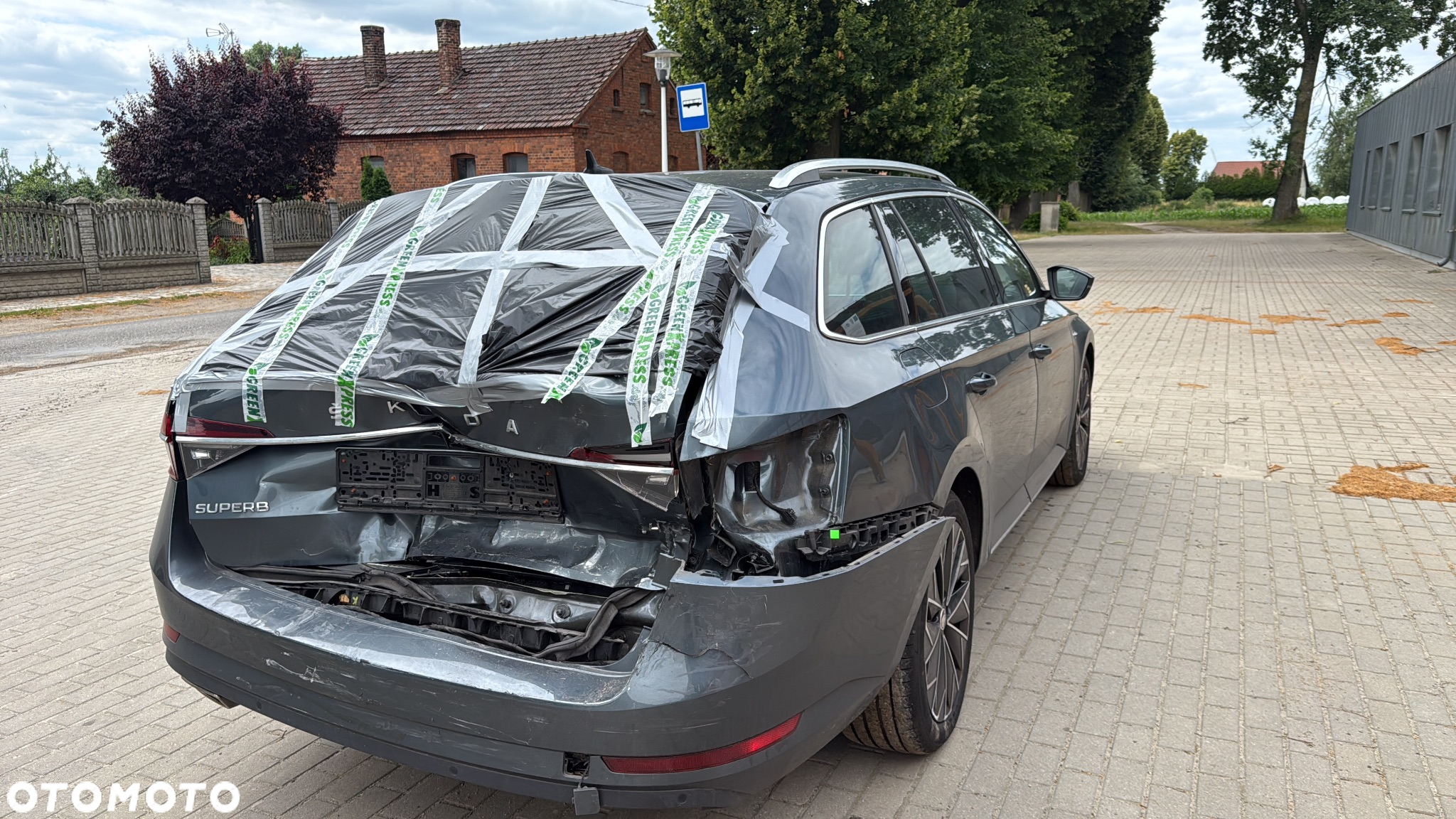 Skoda Superb Combi 2.0 TSI 4x4 DSG L&K - 8