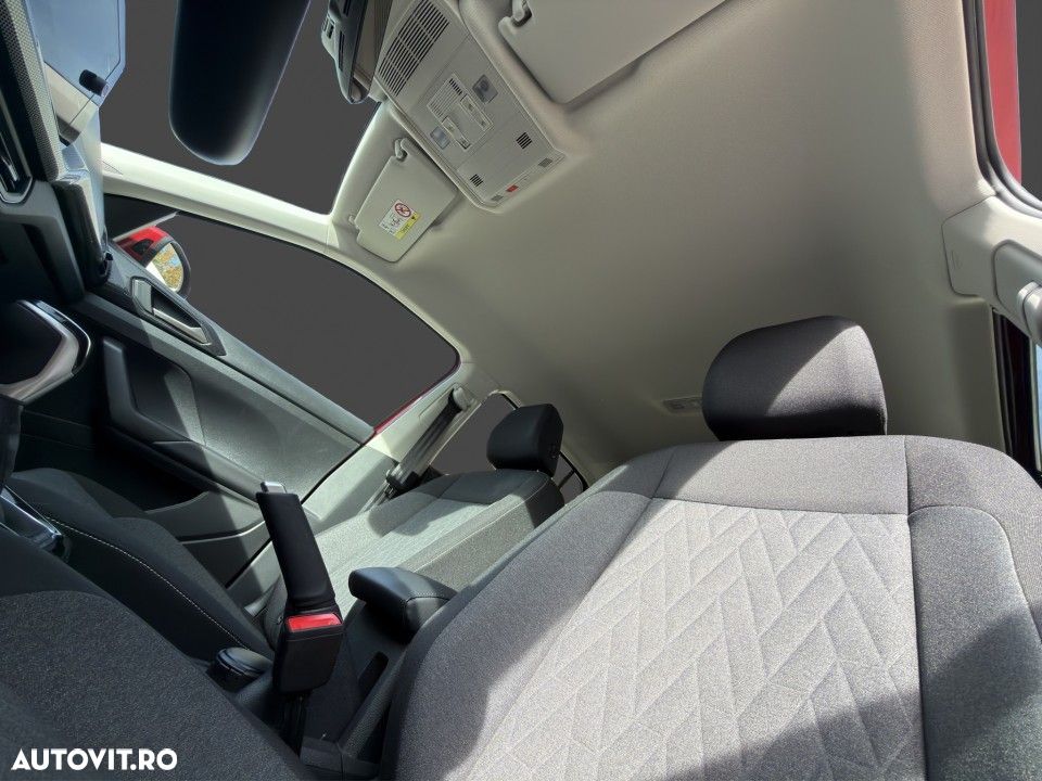 Volkswagen T-Cross - 21