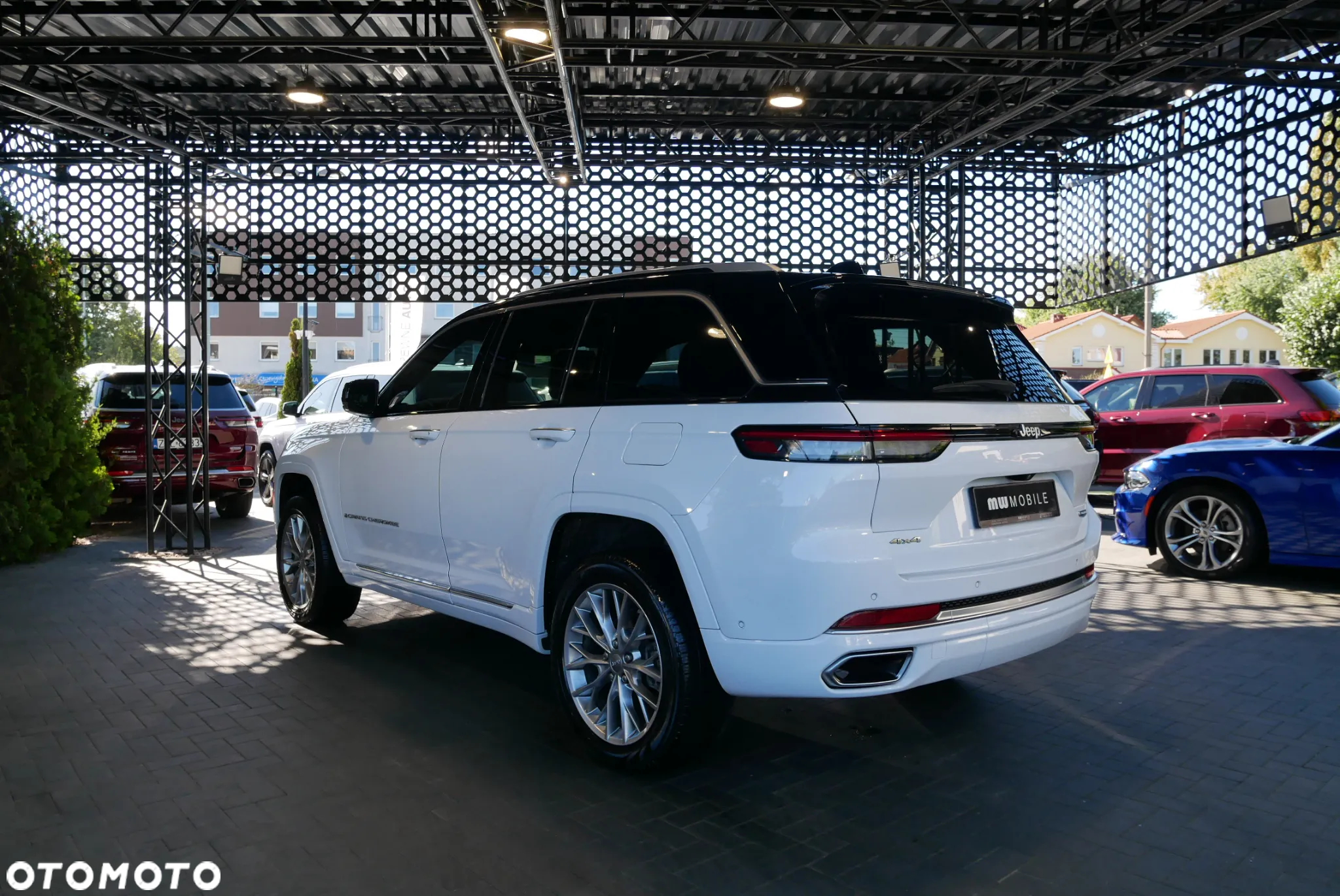 Jeep Grand Cherokee - 4