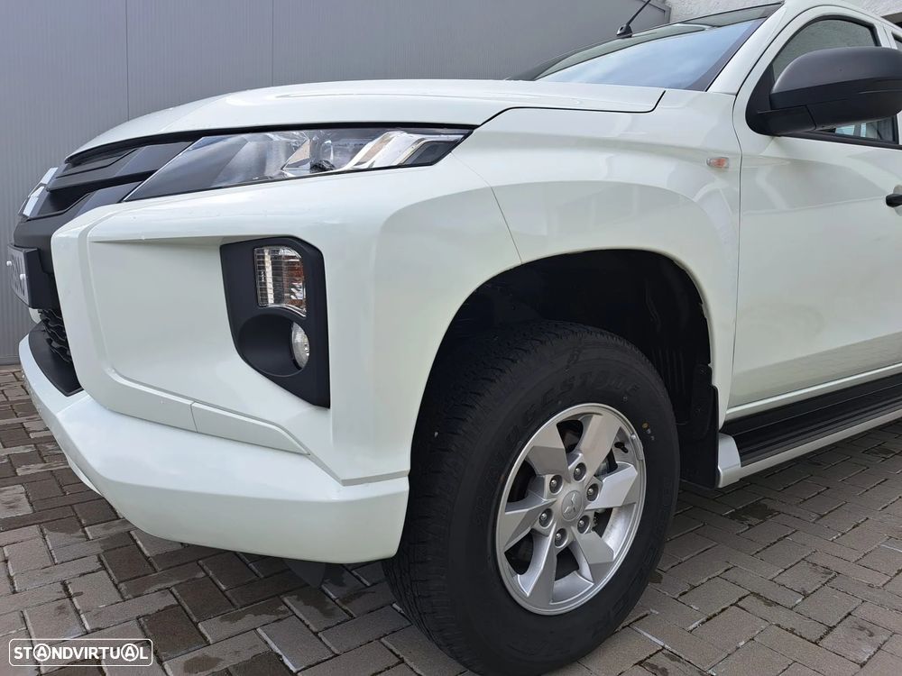 Mitsubishi L200 2.3 DI-D Space Cab Invite 4WD - 8