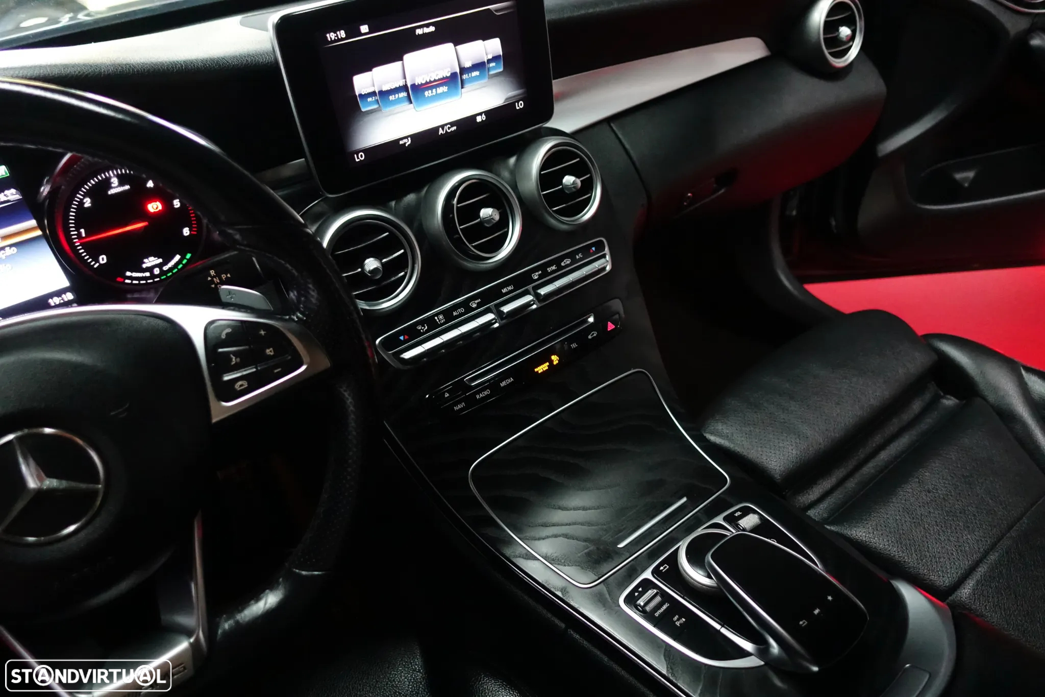 Mercedes-Benz C 300 h AMG Line - 46