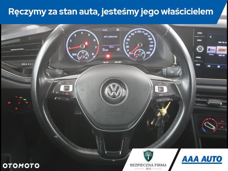 Volkswagen Polo - 16