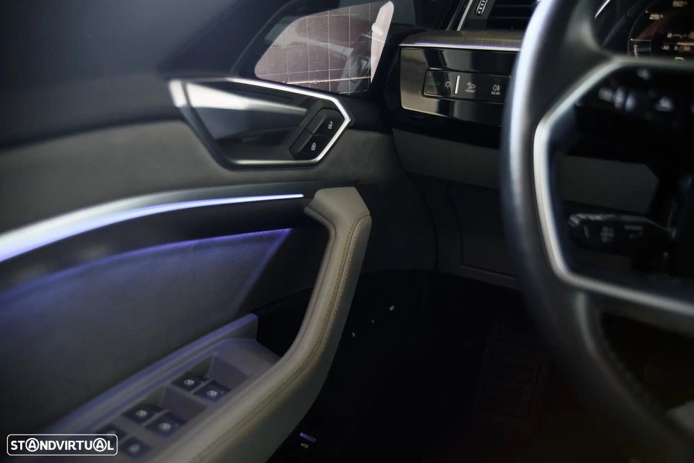 Audi e-tron 55 quattro - 48